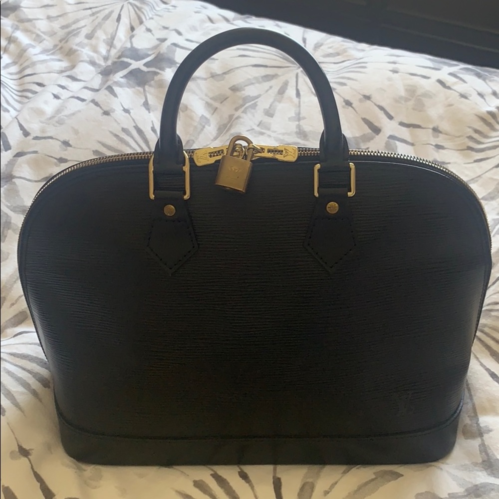 Louis Vuitton Epi Alma PM Black